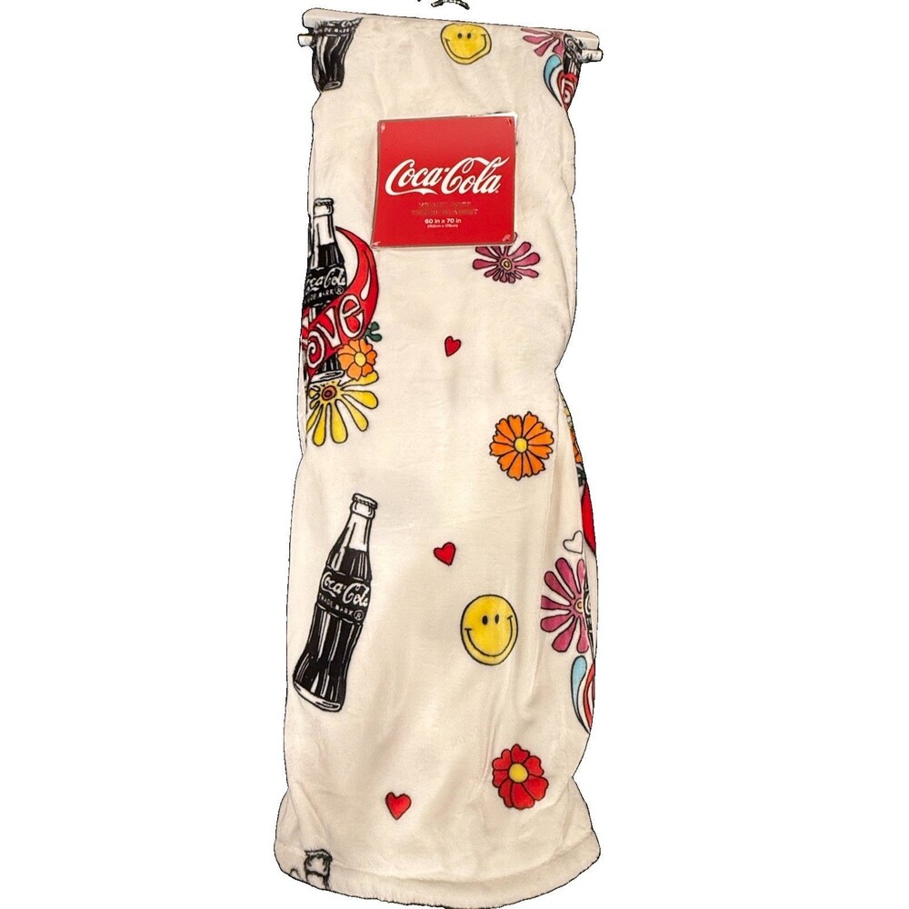 Coca Cola Velvet Soft Throw Blanket 60x70 White Plush Fleece NWT Coke